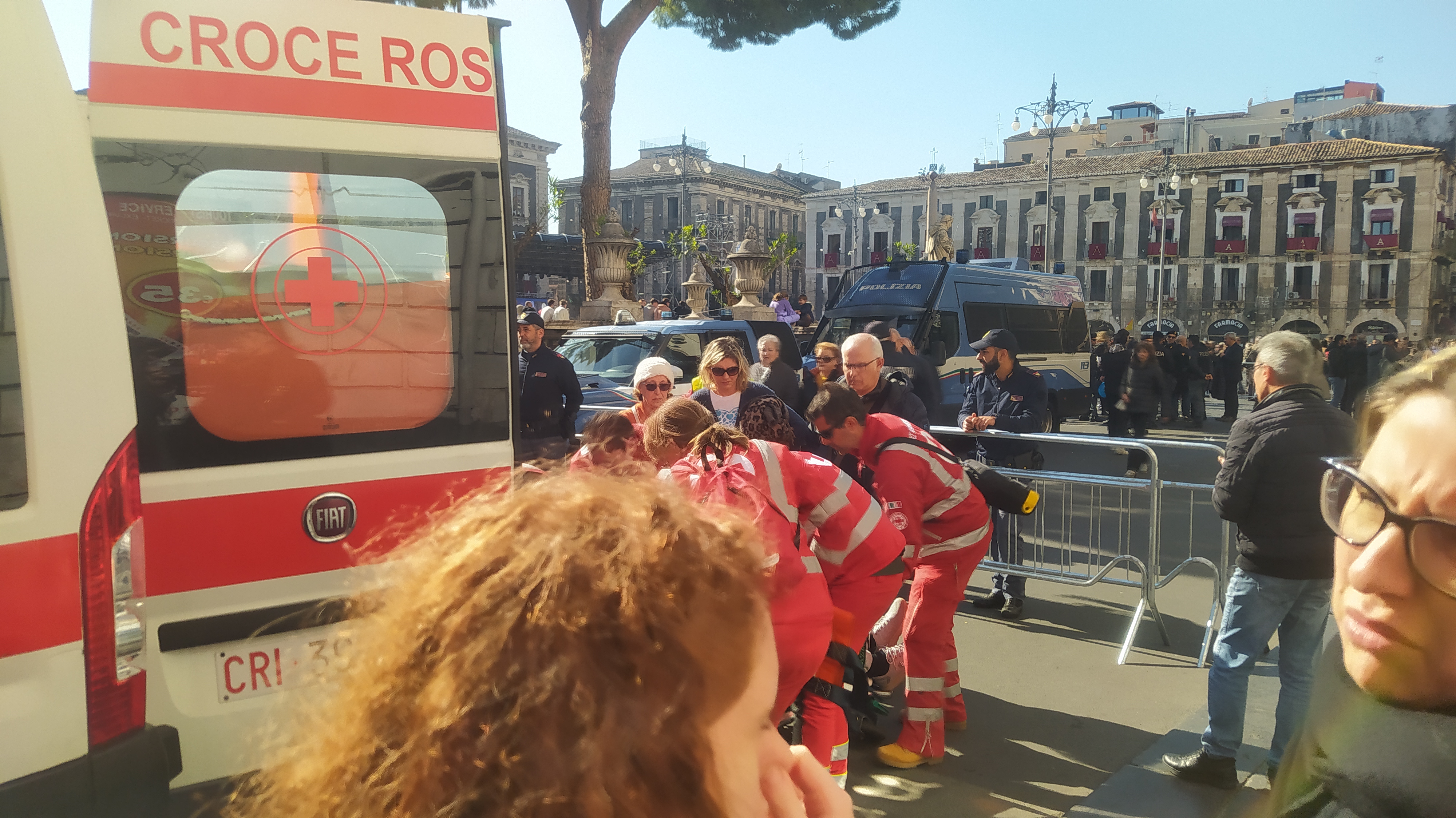 Sant’Agata, malore per un anziano all’uscita della Carrozza del Senato