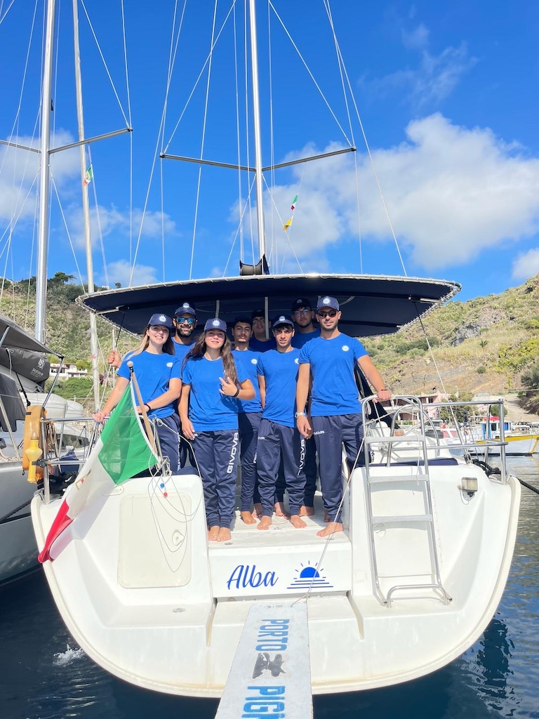 Riposto, i ragazzi dell’Istituto Rizzo in prima linea contro il bullismo: “Promuoviamo la cultura del rispetto”