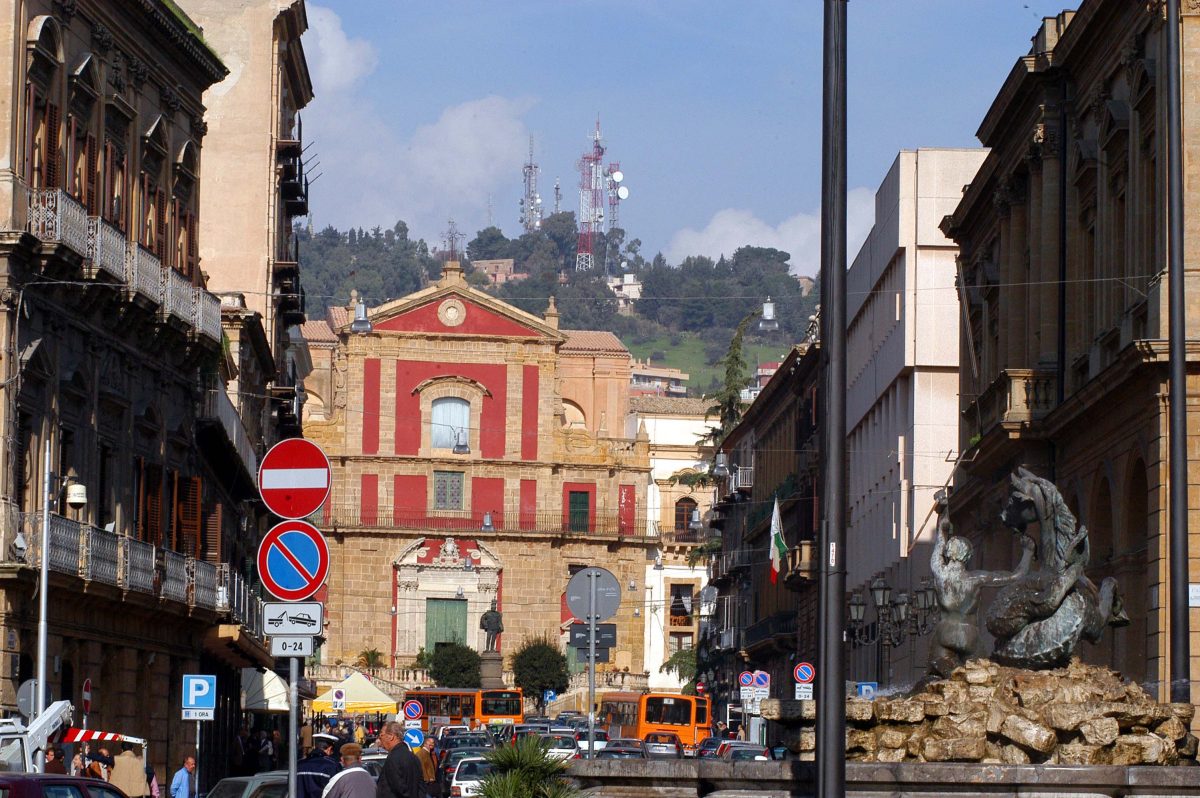 Isola pedonale, Ztl o altro: scontro sul centro storico di Caltanissetta
