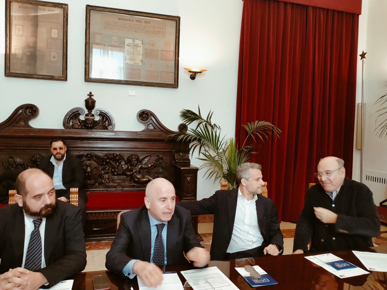 Messina, favorire lo sviluppo del legame Sicilia-Calabria