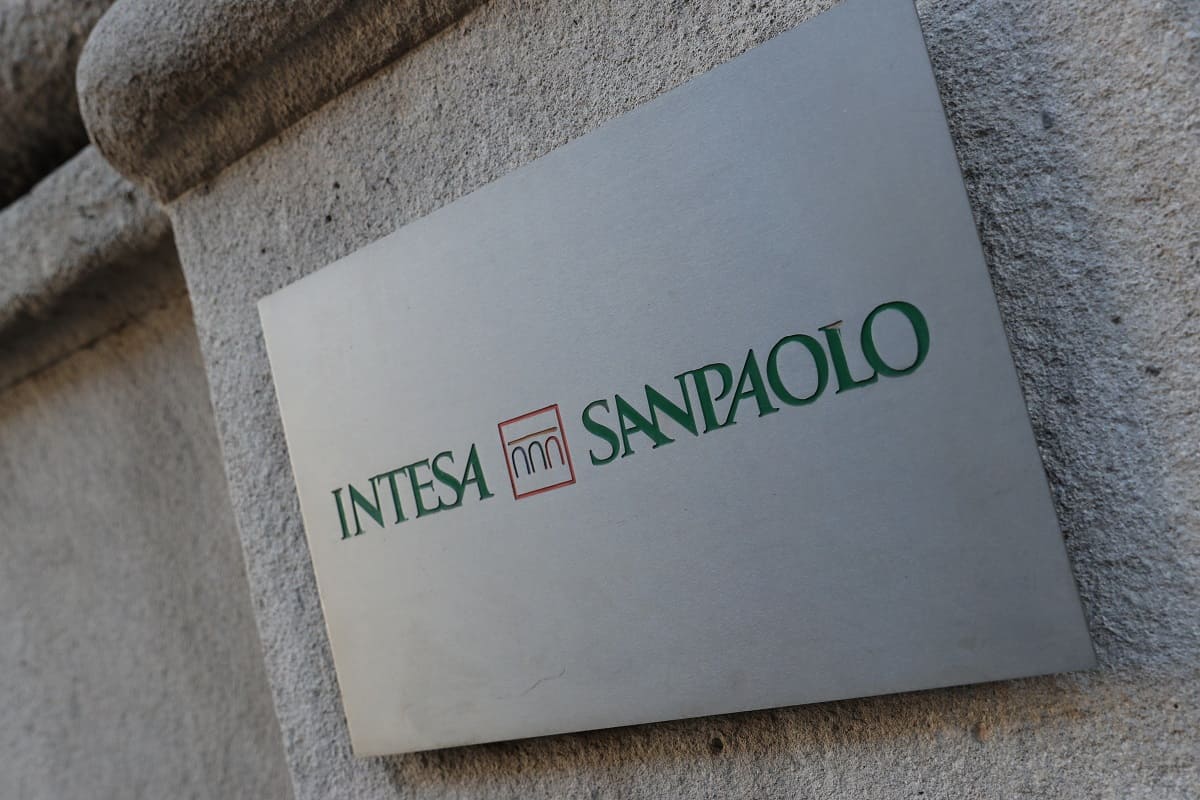 3.500 per Intesa Sanpaolo, porte aperte ai giovani: assunzioni entro il 2028