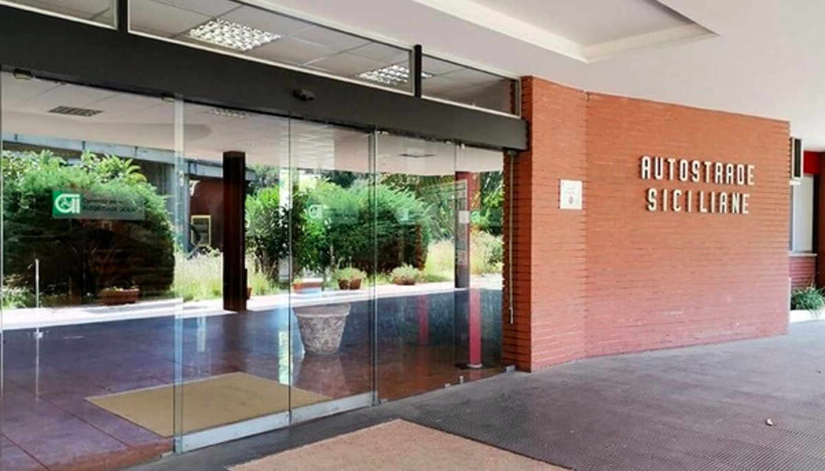 Messina, chiuso per tre giorni lo svincolo di Tremestieri: traffico in tilt