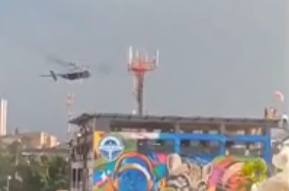 VIDEO | Elicottero si alza in volo ma precipita subito: paura tra i turisti