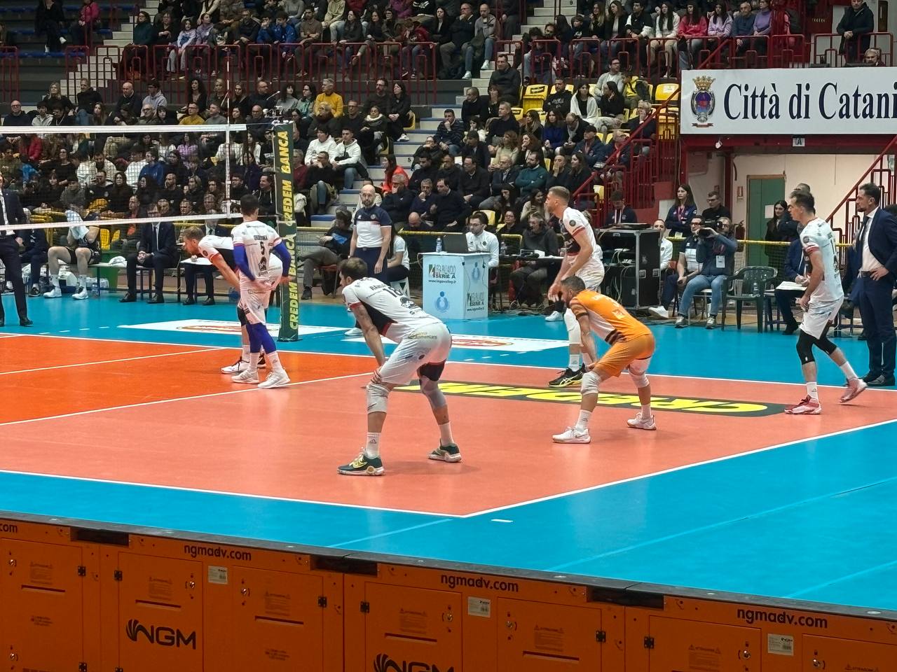 FOTO | Superlega, la Saturnia ci prova ma passa Trento: 0-3 al PalaCatania per i campioni d’Italia FOTO | Superlega, la Saturnia ci prova ma passa Trento: 0-3 al PalaCatania per i campioni d’Italia