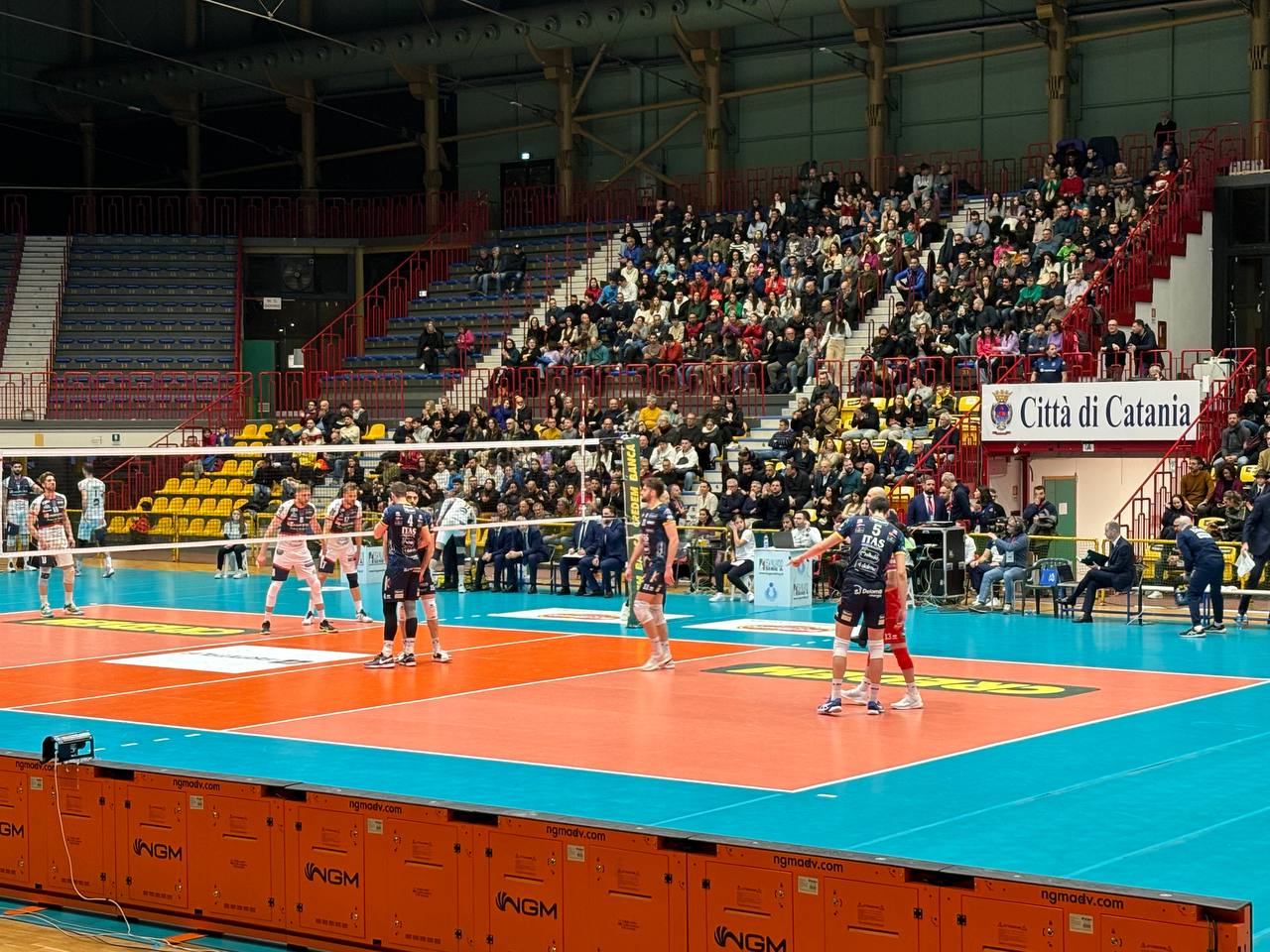 Galleria foto 'FOTO | Superlega, la Saturnia ci prova ma passa Trento: 0-3 al PalaCatania per i campioni d’Italia' - foto 1