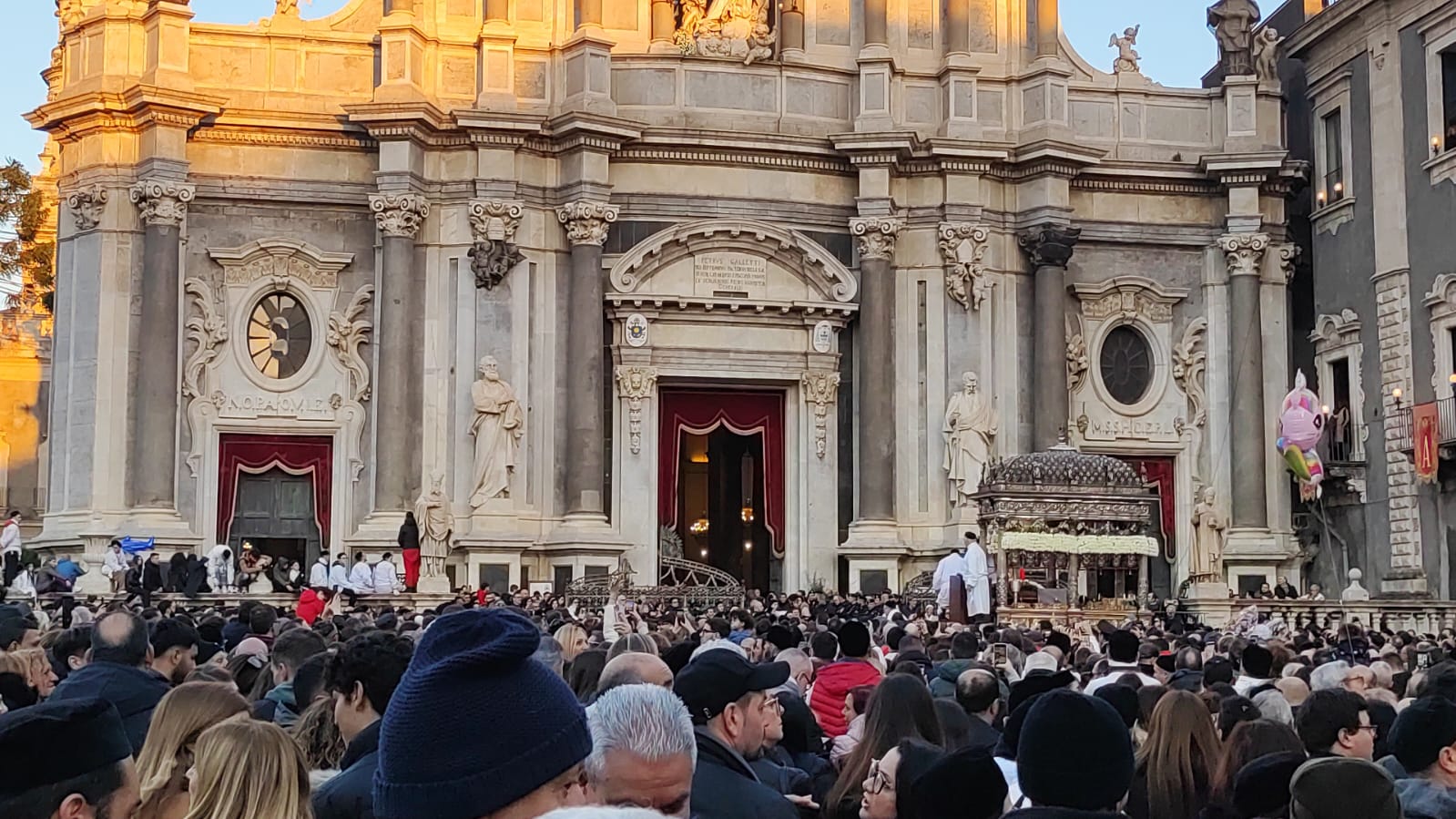 FOTO e VIDEO | Sant’Agata 2024, la diretta della festa 5 febbraio: le emozioni del giro interno