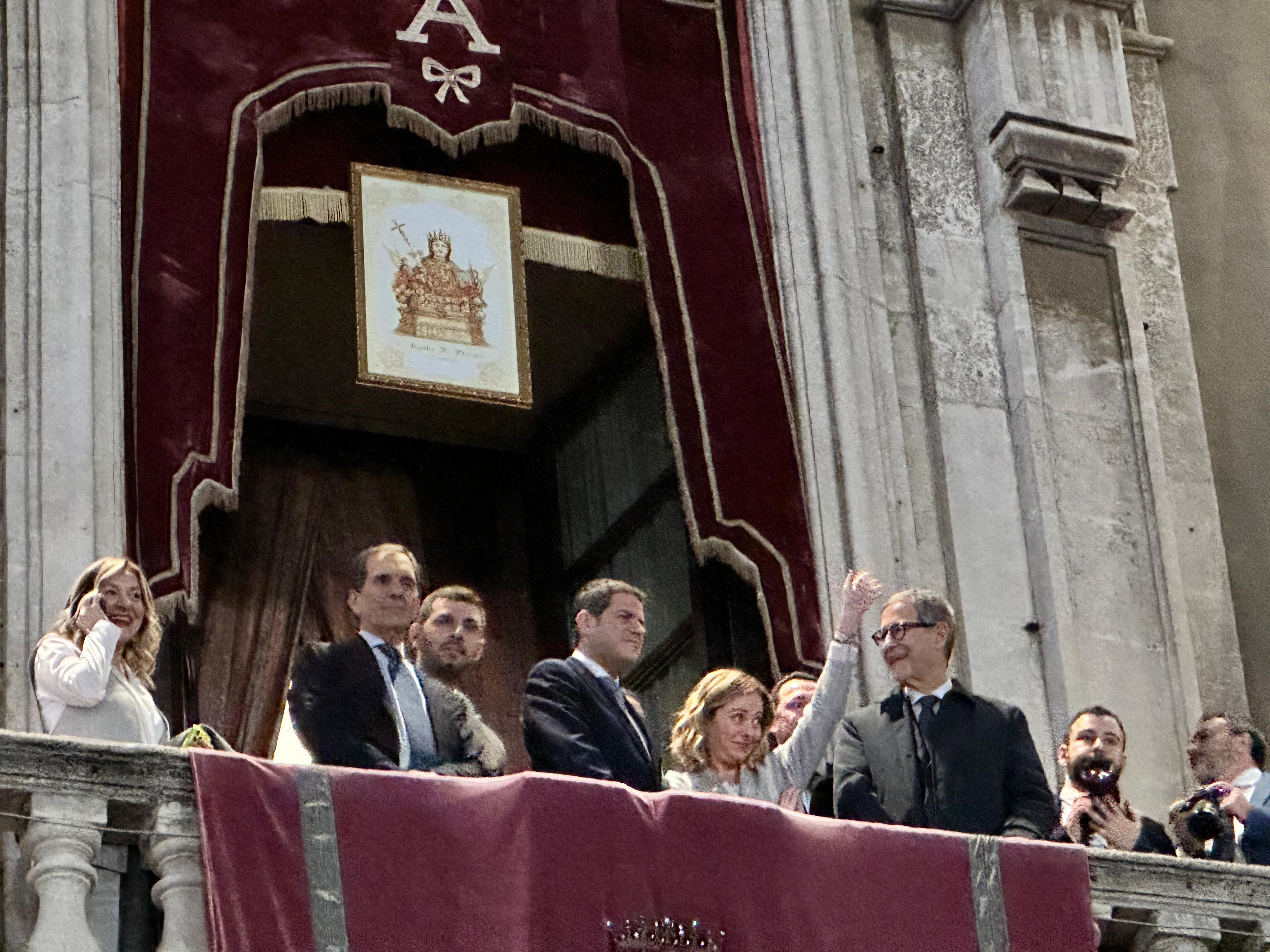 Anche Meloni affascinata dalla festa di Sant’Agata: il saluto da Palazzo degli Elefanti