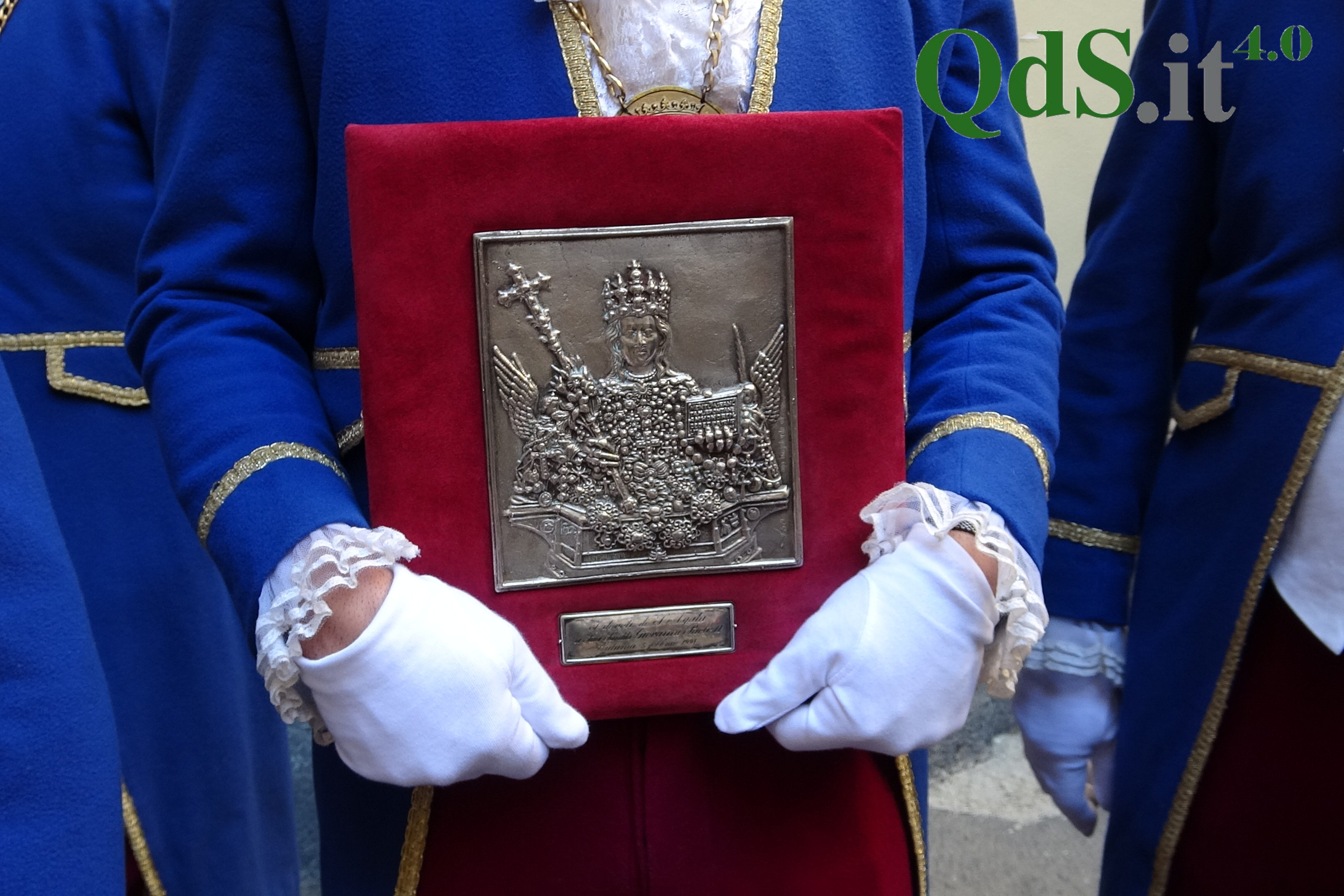 FOTO e VIDEO | Sant’Agata, inizia la festa con la Carrozza del Senato e l’offerta della cera FOTO e VIDEO | Sant’Agata, inizia la festa con la Carrozza del Senato e l’offerta della cera