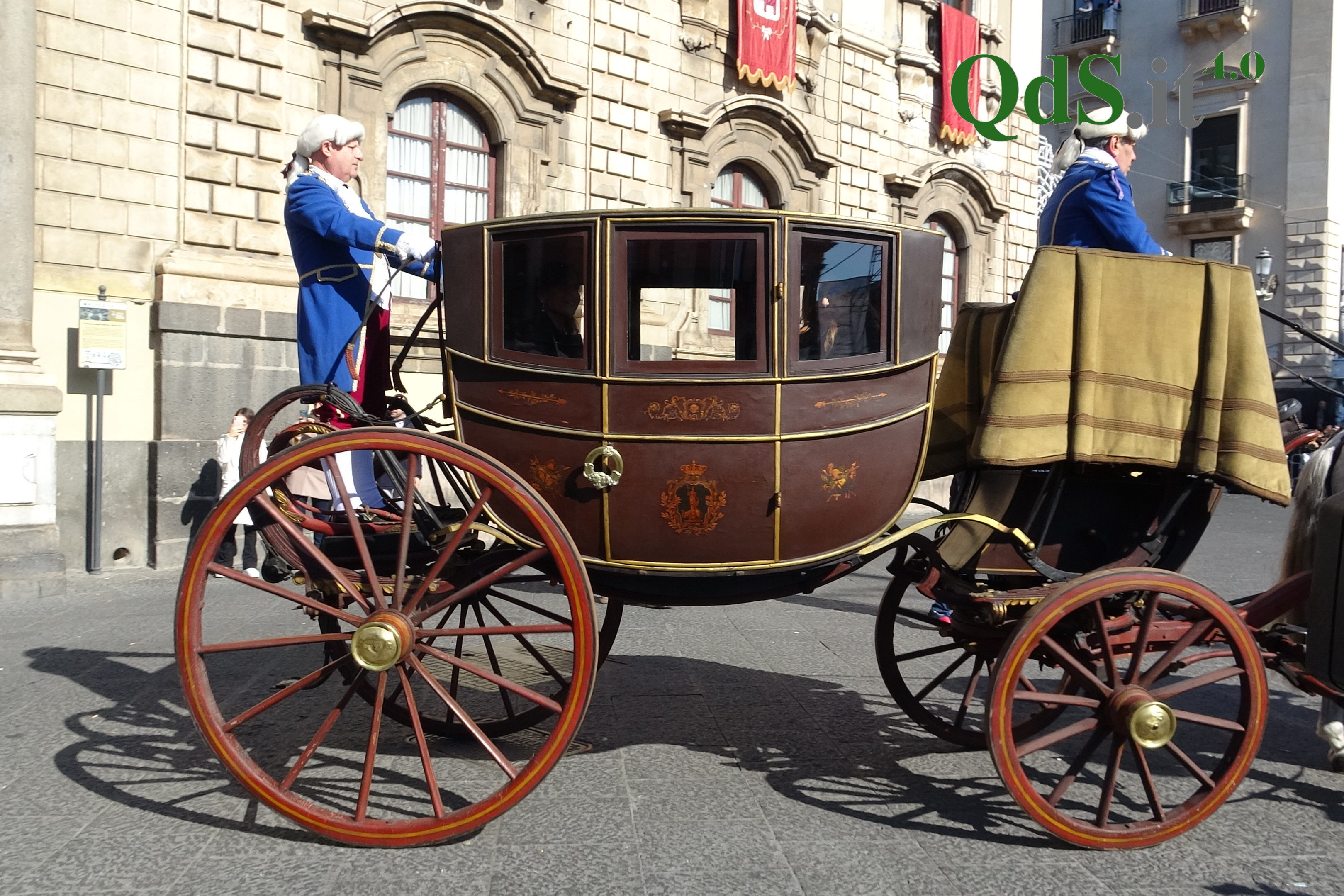 FOTO e VIDEO | Sant’Agata, inizia la festa con la Carrozza del Senato e l’offerta della cera FOTO e VIDEO | Sant’Agata, inizia la festa con la Carrozza del Senato e l’offerta della cera