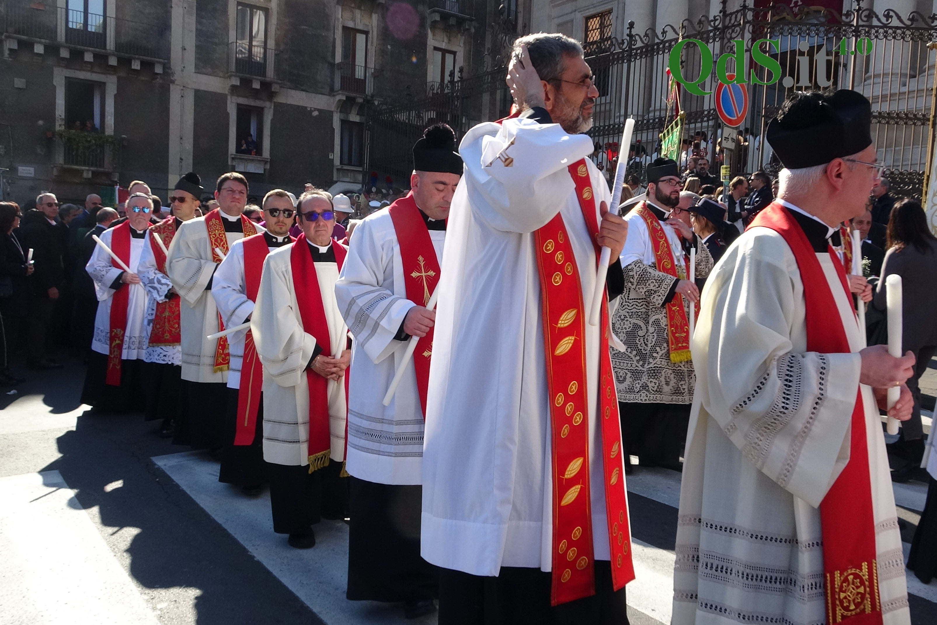 FOTO e VIDEO | Sant’Agata, inizia la festa con la Carrozza del Senato e l’offerta della cera FOTO e VIDEO | Sant’Agata, inizia la festa con la Carrozza del Senato e l’offerta della cera