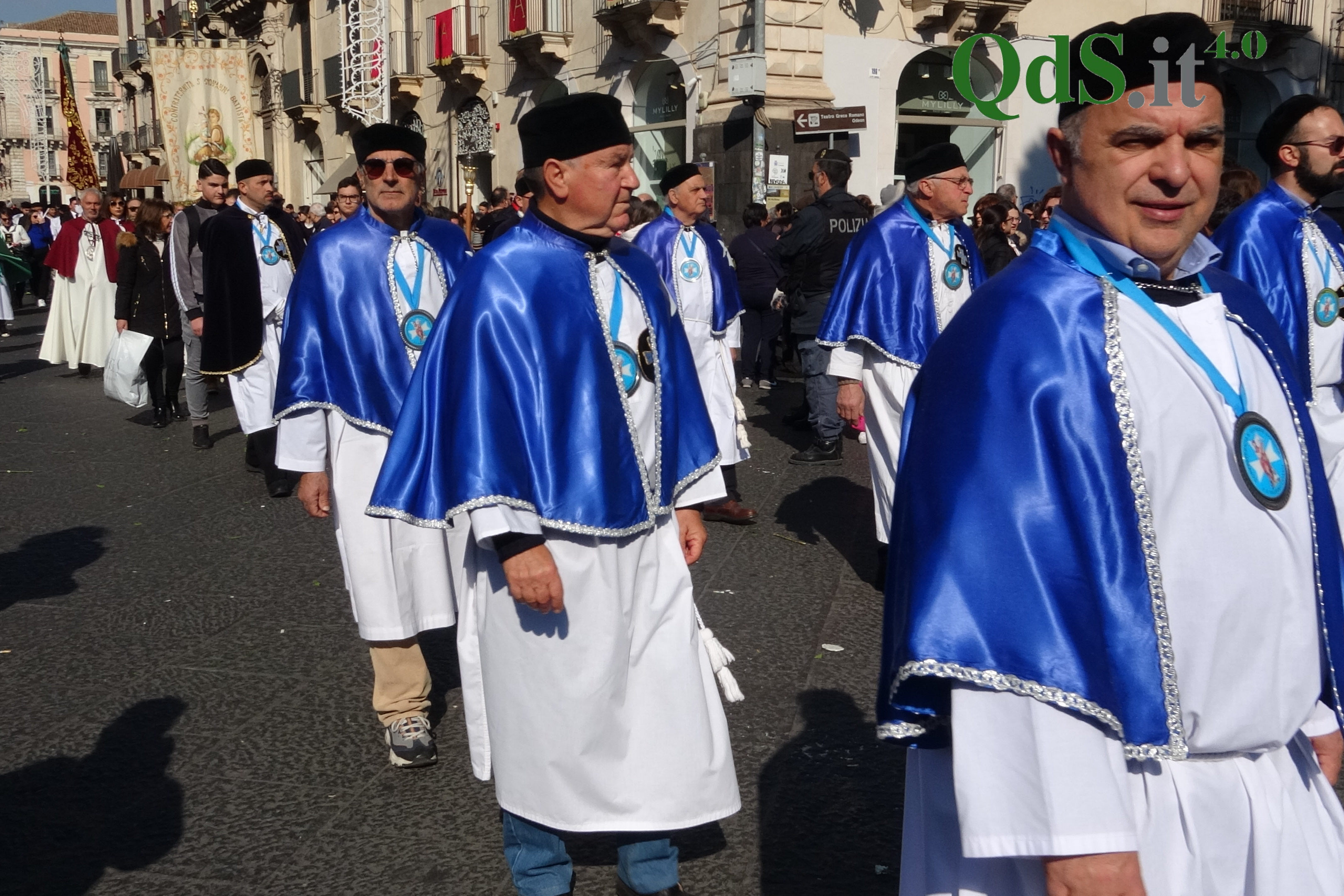 FOTO e VIDEO | Sant’Agata, inizia la festa con la Carrozza del Senato e l’offerta della cera FOTO e VIDEO | Sant’Agata, inizia la festa con la Carrozza del Senato e l’offerta della cera