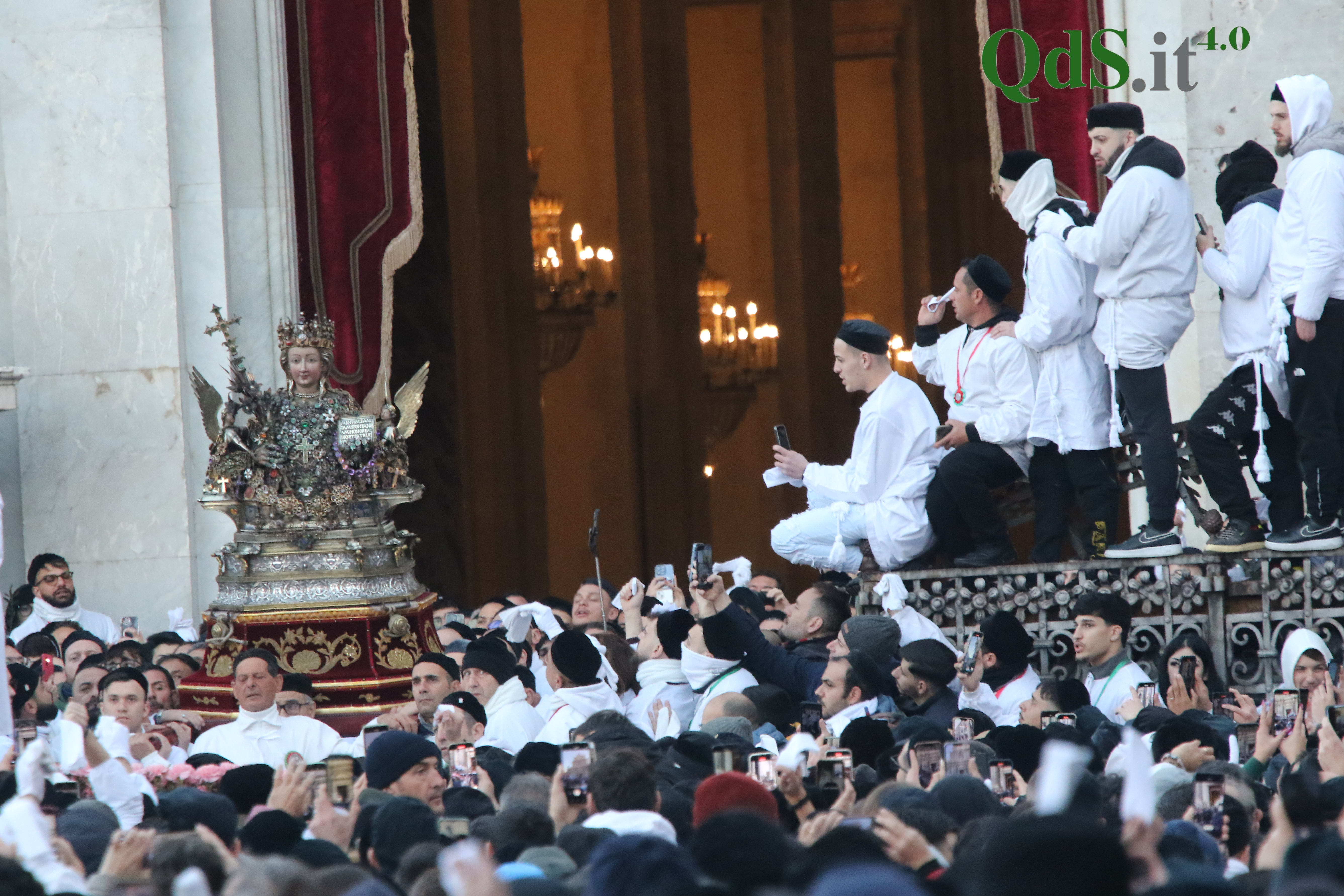 Catania riabbraccia Sant'Agata