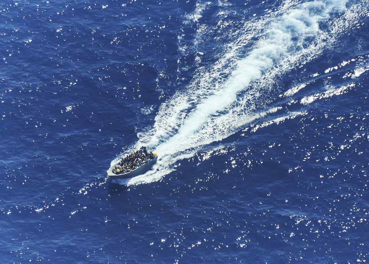 Migranti e accoglienza, Anci Sicilia sui tagli fondi ai Comuni per minori soli: “No guerra tra poveri”