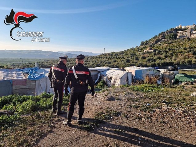 Sgombero baraccopoli a Paternò, il sindaco Naso:  “Il caporalato va combattuto, serve attività di programma”