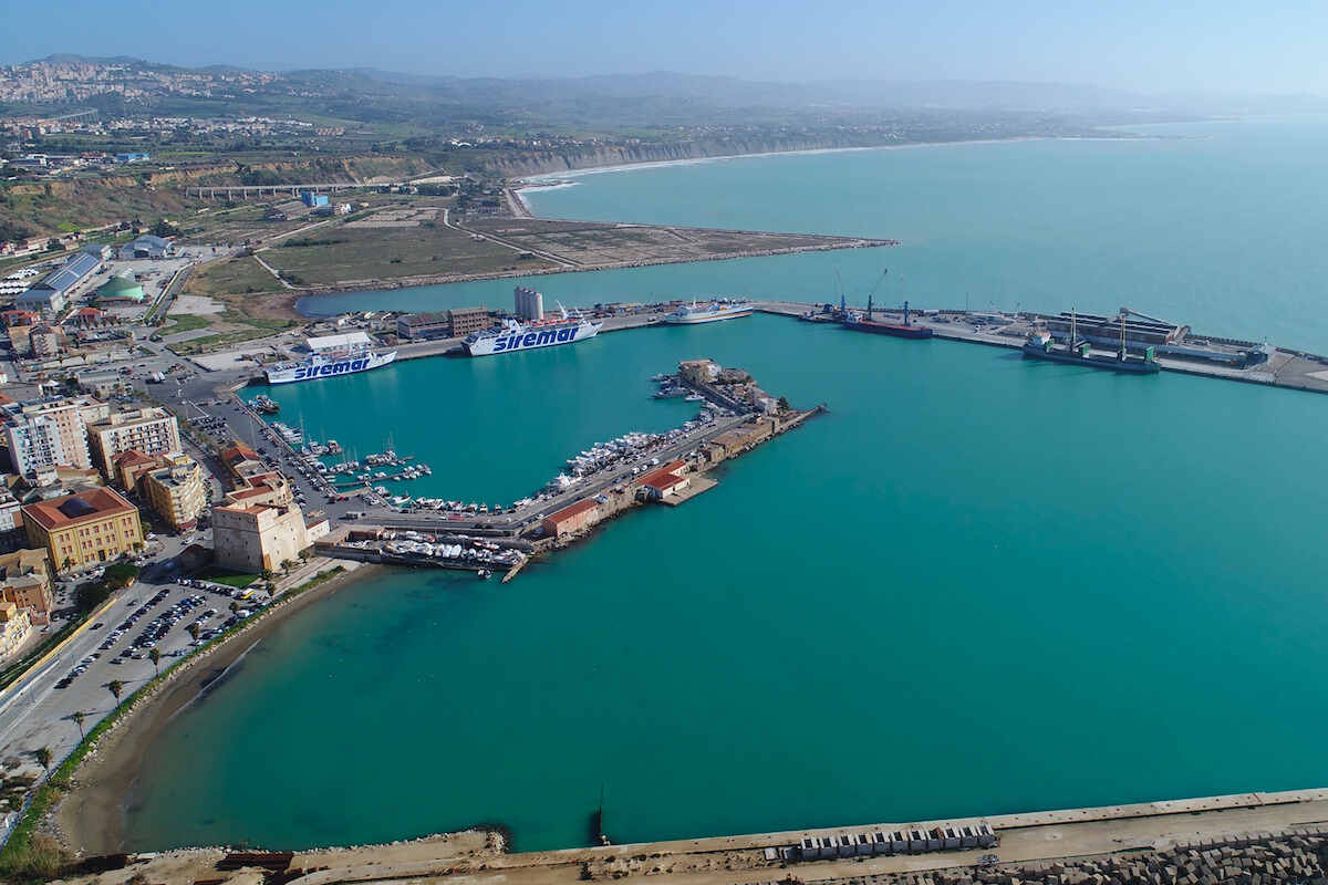 Diventare allievi ormeggiatori al porto di Palermo, via al concorso: ecco i requisiti