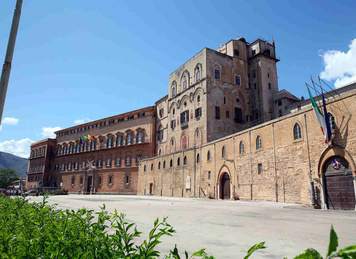 Ars, oggi la discussione sul Def. Entro fine mese in aula la riforma delle Province