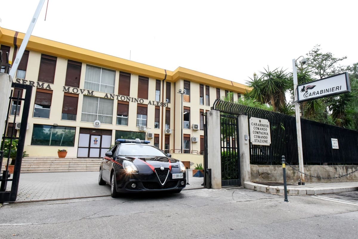 Spara col fucile e pubblica il video sui social, scatta l’arresto per un 30enne nel Palermitano