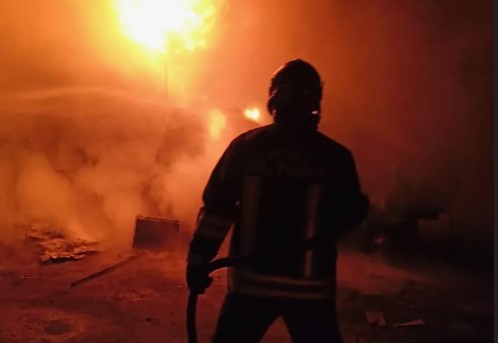 Sferracavallo, incendio divampa in una mansarda: da accertare le cause