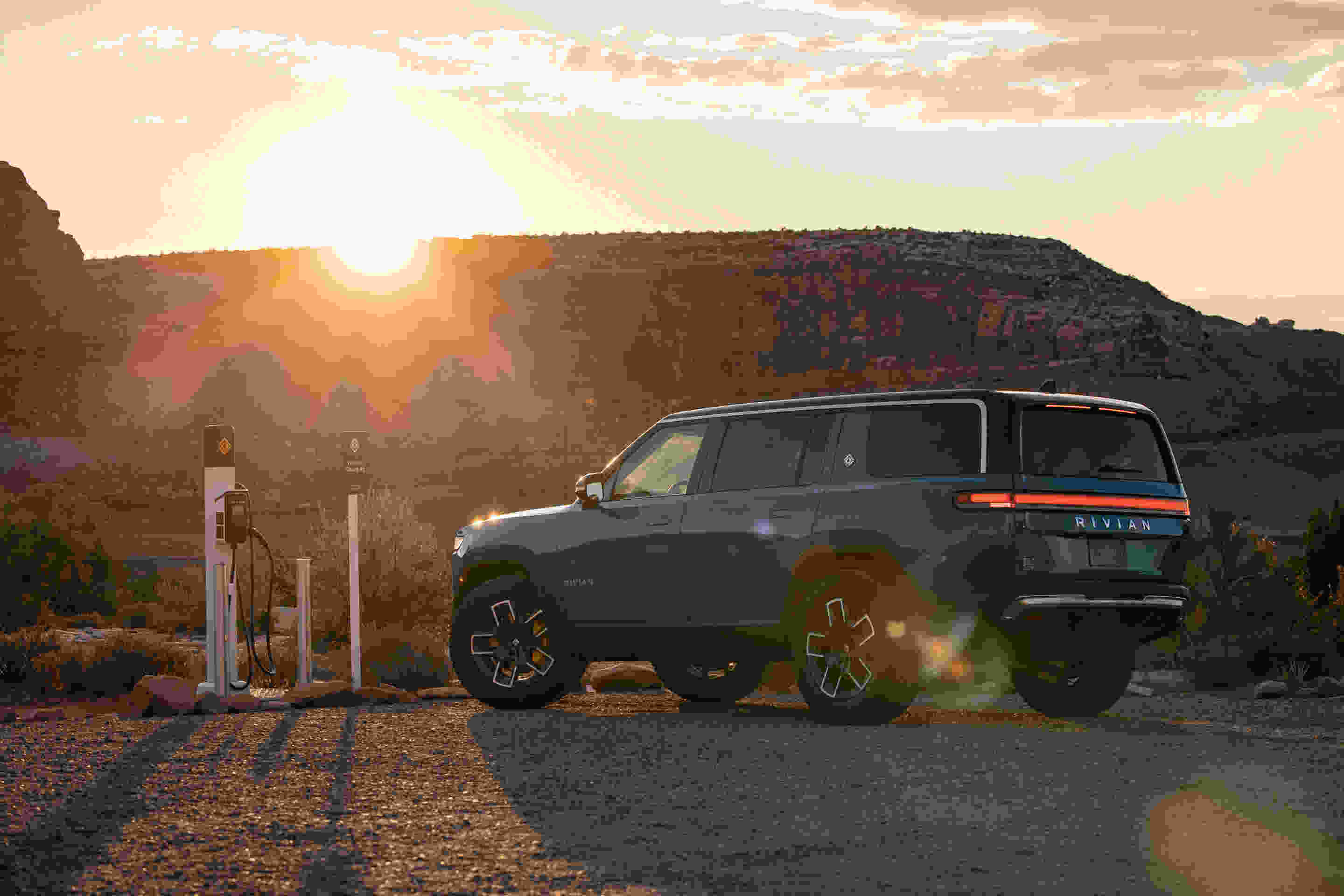 Incentivi Auto 2024 in arrivo, da giugno l’invio delle domande: ecco quanto si potrà ottenere