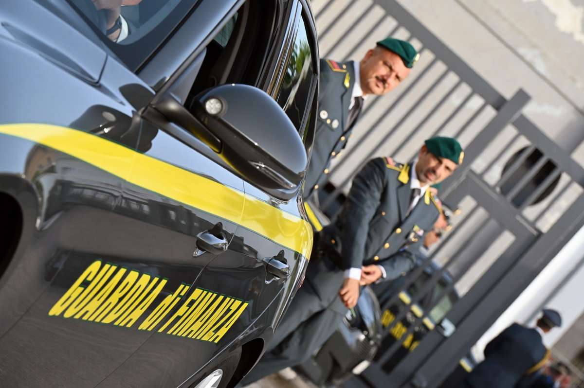 Frode fiscale: arrestato il “re” dei surgelati di Palermo