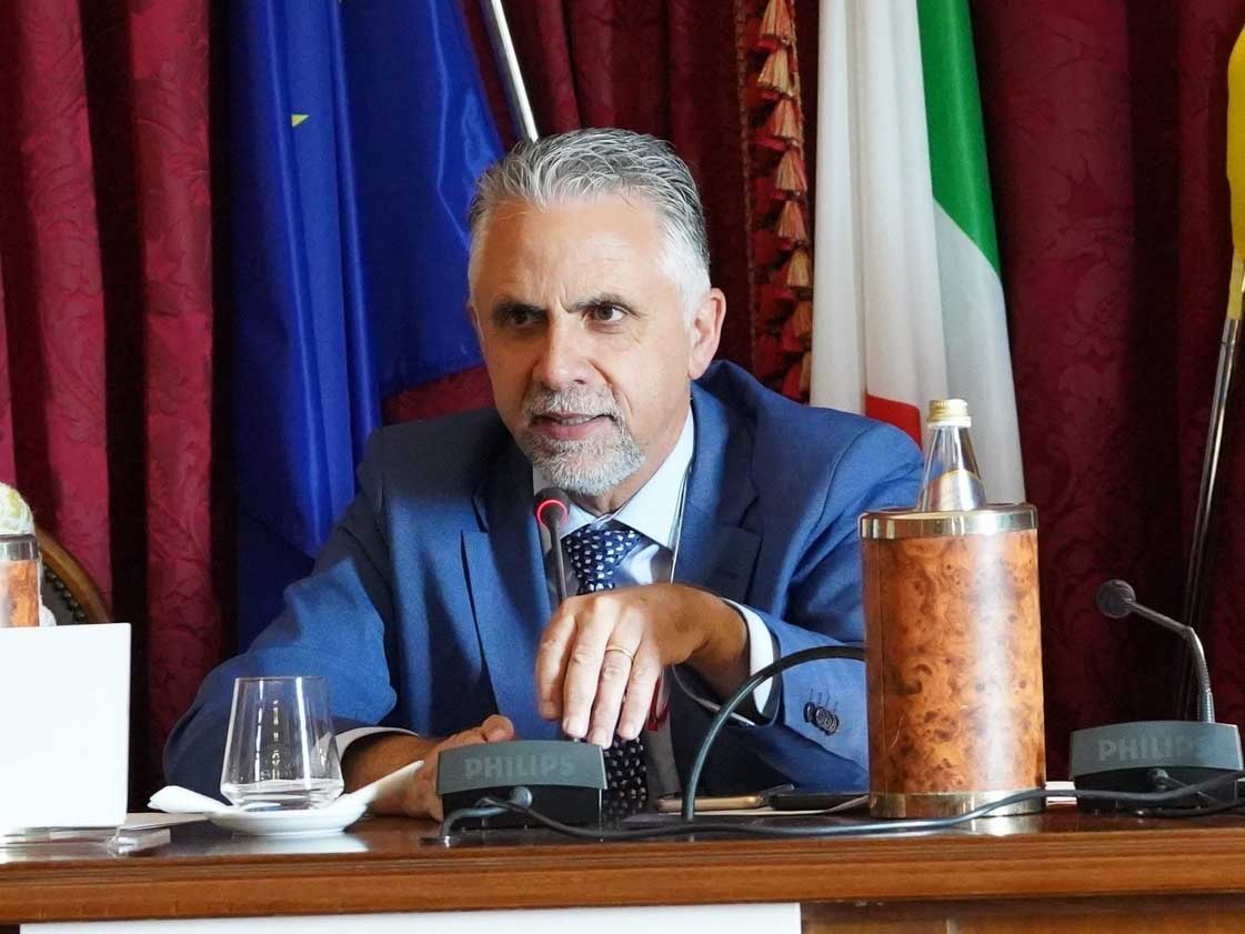 Sulle ex Province dieci anni di buchi nell’acqua. Ma intanto strade e scuole vanno in frantumi