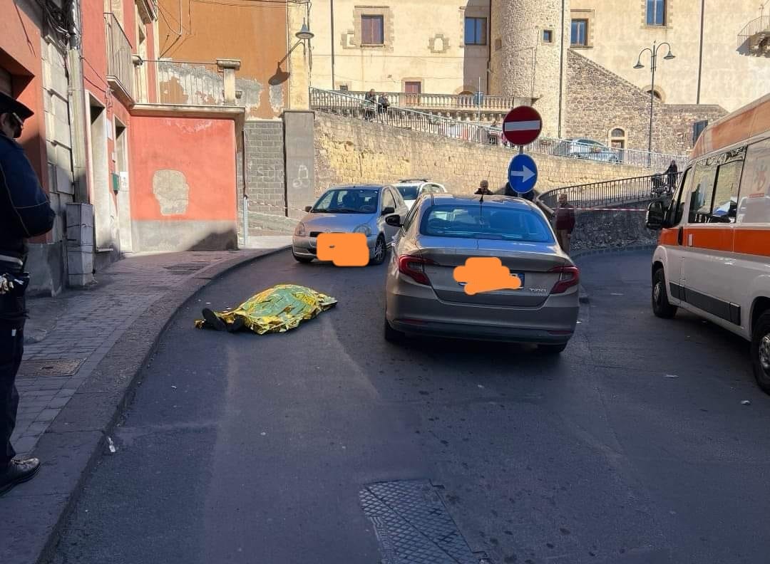Incidente mortale causato da un malore, tragedia in pieno centro