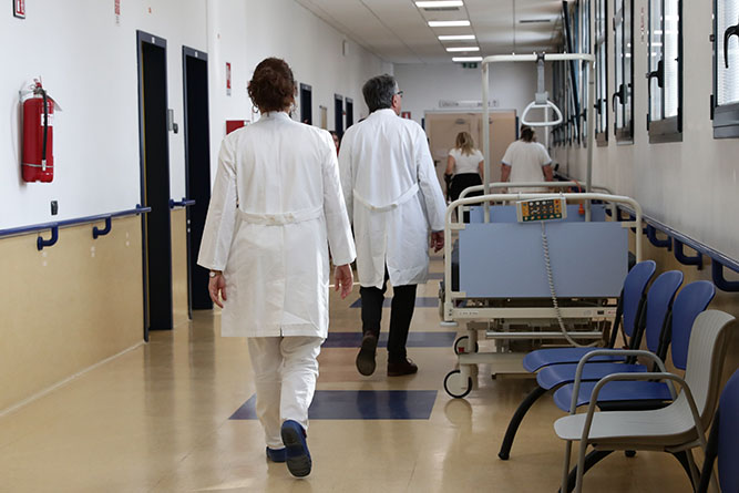 Assunzione medici a Siracusa, i requisiti per partecipare al bando