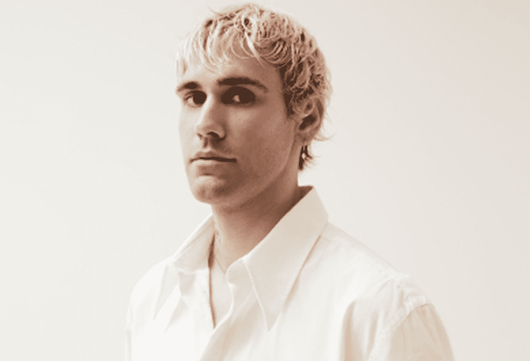 Mr.Rain a Sanremo con “Due altalene”: Carriera, vita privata e origini del nome