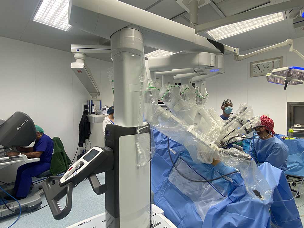 Catania, all’ospedale San Marco “robot” in azione