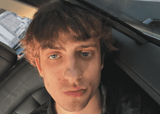 San Giovanni a Sanremo 2024 con “Finiscimi”: la canzone d’amore dedicata a Giulia Stabile