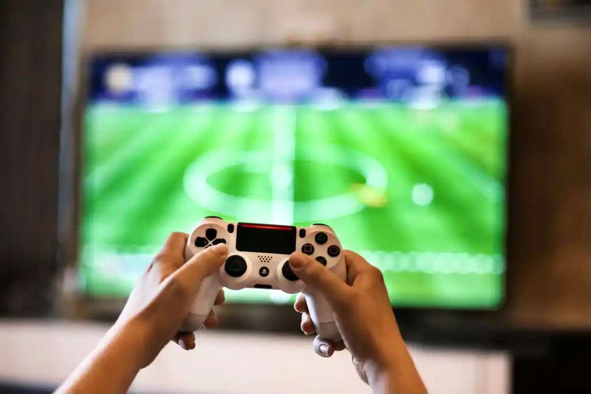 Cellulari e videogiochi: ddl voto M5S per vietarli ai più piccoli in Sicilia