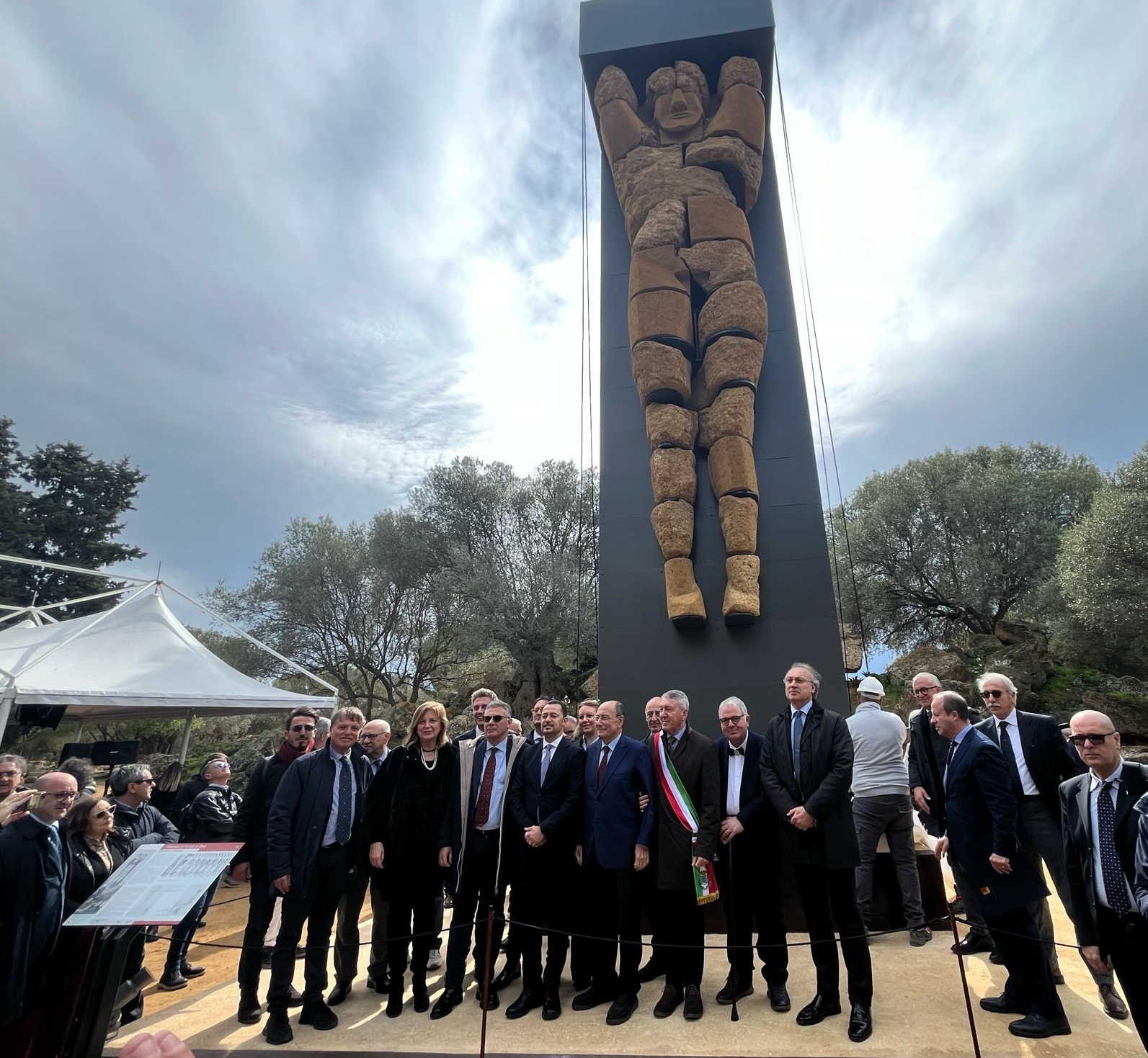 Agrigento, il “gigante di pietra” svetta di nuovo sui Templi