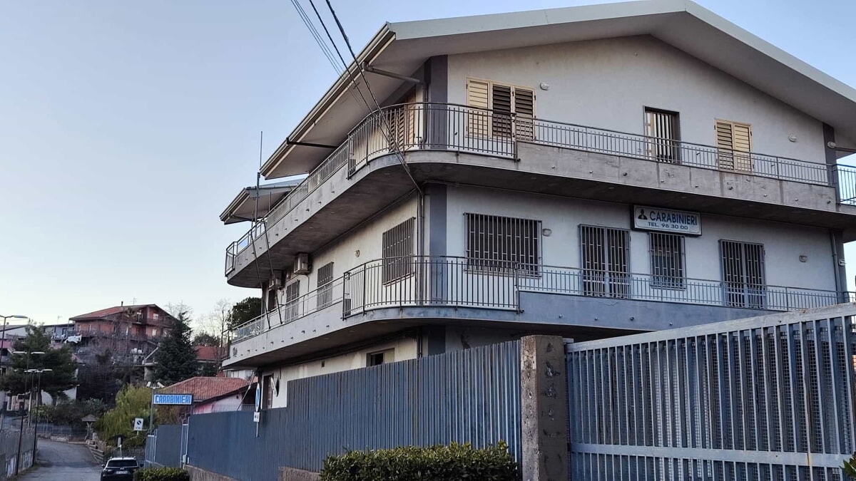 Passopisciaro, salva la caserma dei Carabinieri