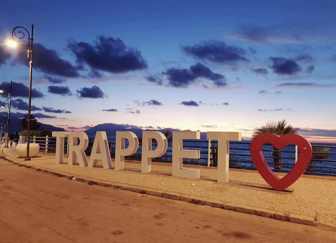 Trappeto: stessa spiaggia, a cambiare è il lungomare