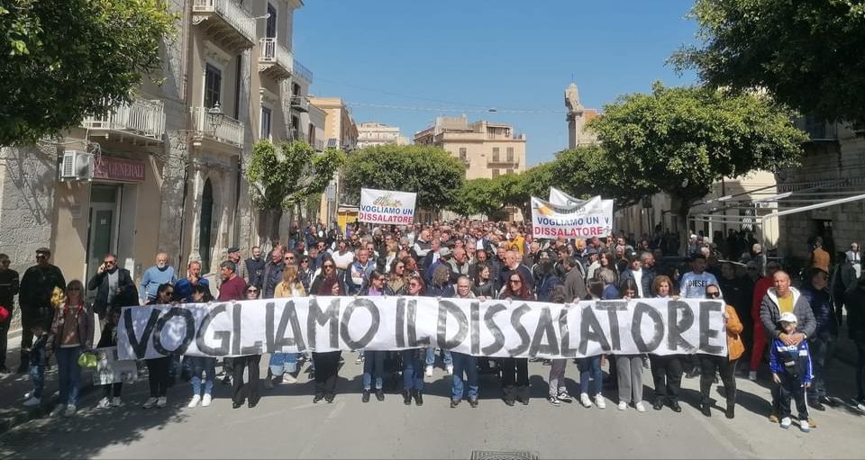 A Licata agricoltori in piazza per chiedere un dissalatore