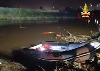 Auto finisce nel canale: 30enne muore in acqua
