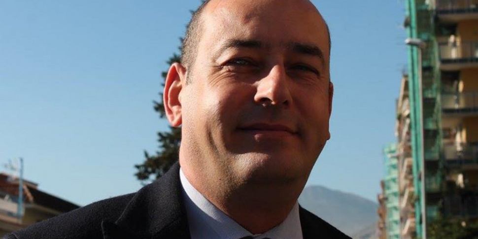 Bagheria, in fiamme l’auto dell’imprenditore Gianluca Maria Calì: si era ribellato al pizzo