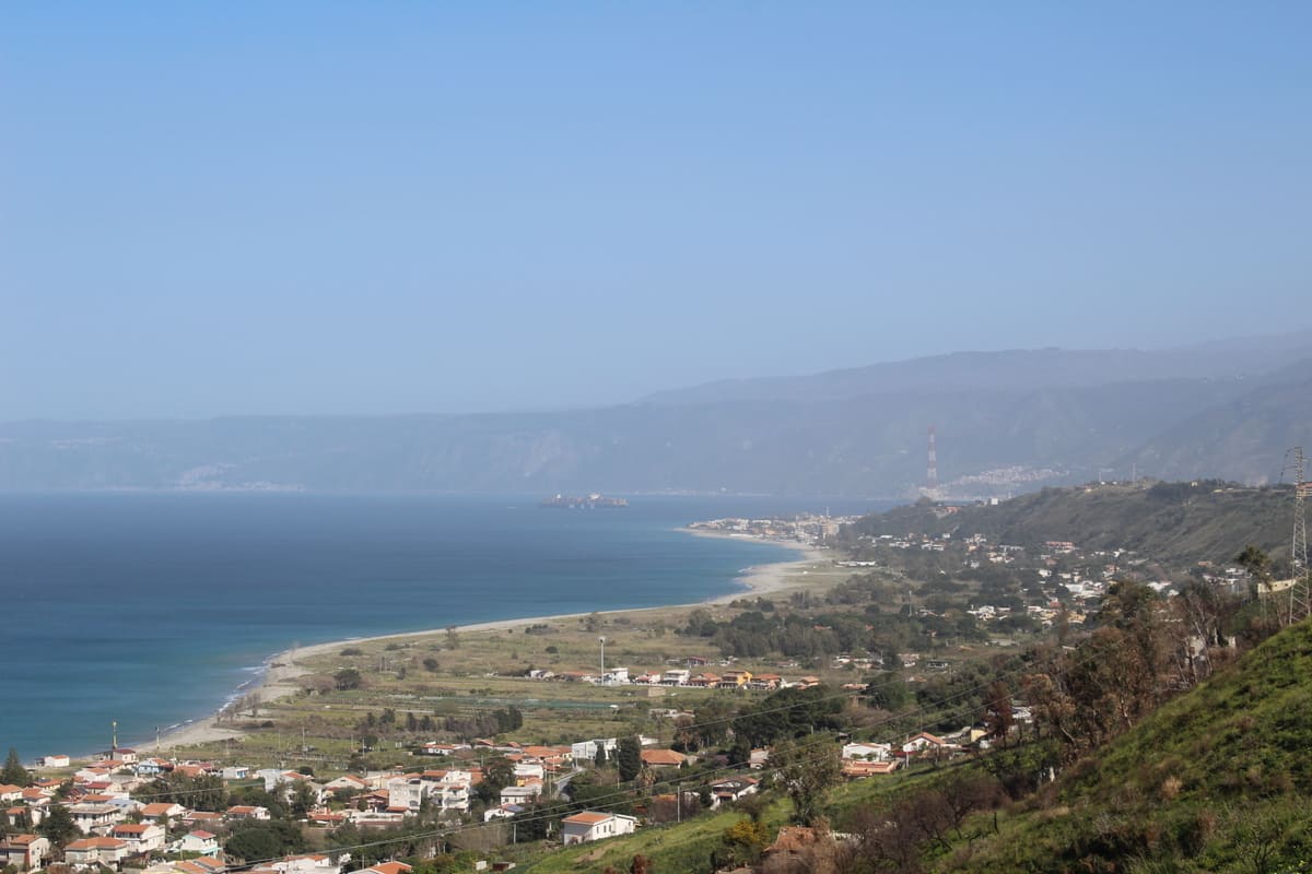 Il mare di Messina, foto di Hermes Carbone