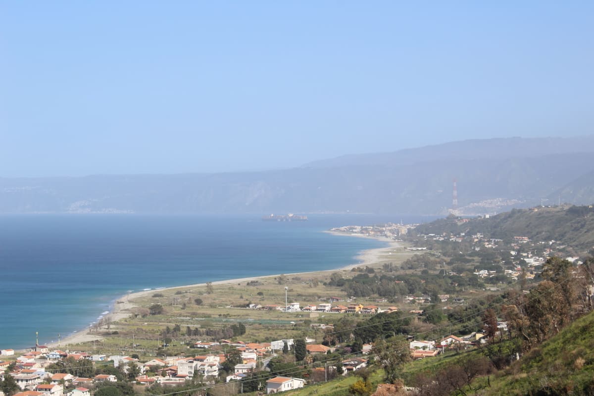 Il mare di Messina, foto di Hermes Carbone