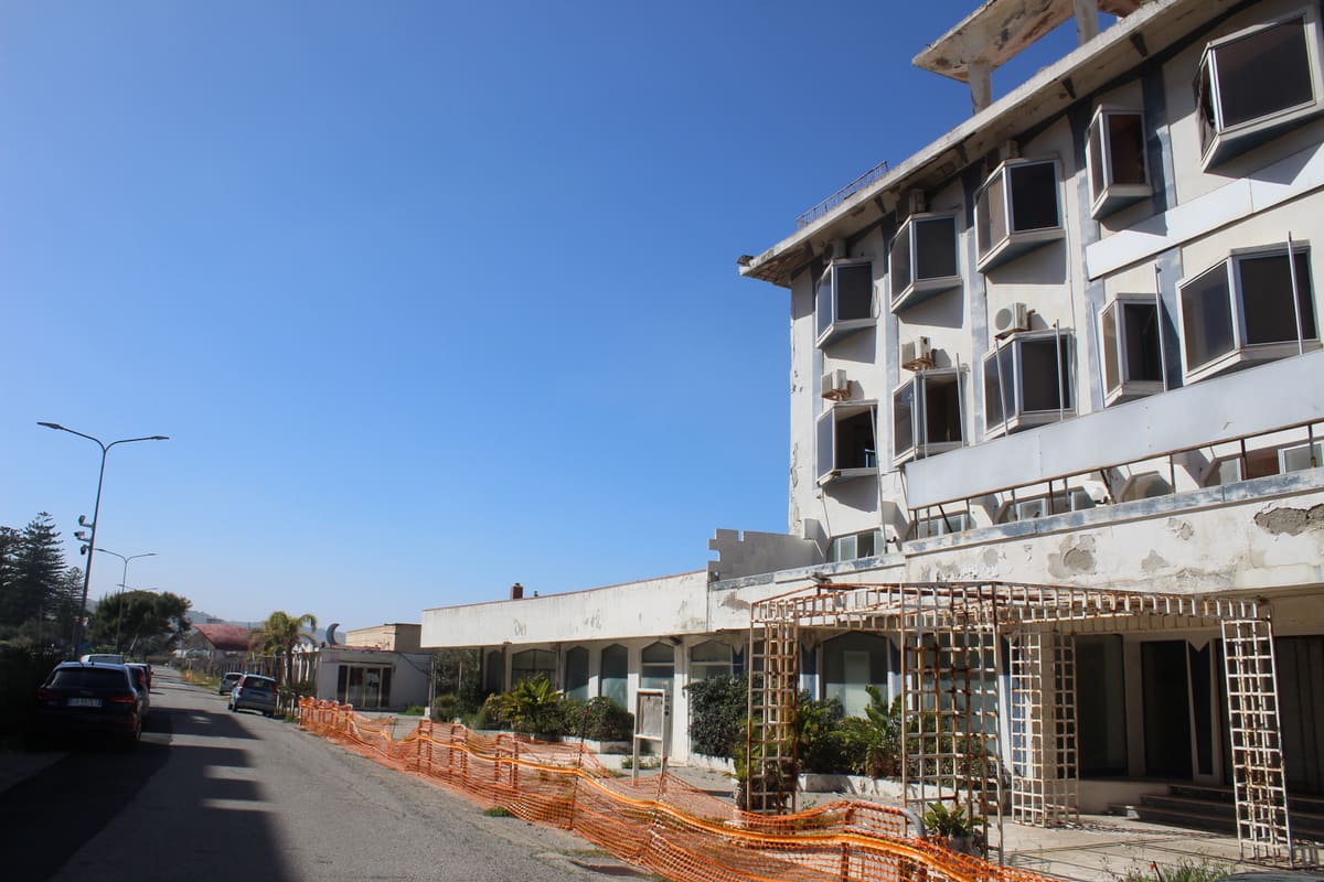Il mare di Messina, foto di Hermes Carbone