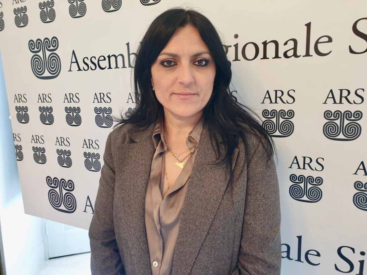 Defibrillatori negli impianti sportivi, Marano (M5s): “Pubblicato decreto per il contributo a fondo perduto”