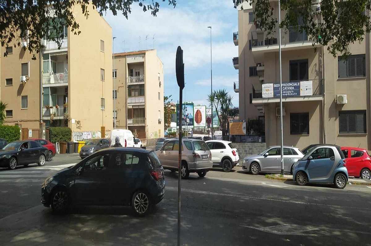 FOTO e VIDEO | Ingorgo piazza Abramo Lincoln, Spampinato: “Ci vuole maggiore senso civico”