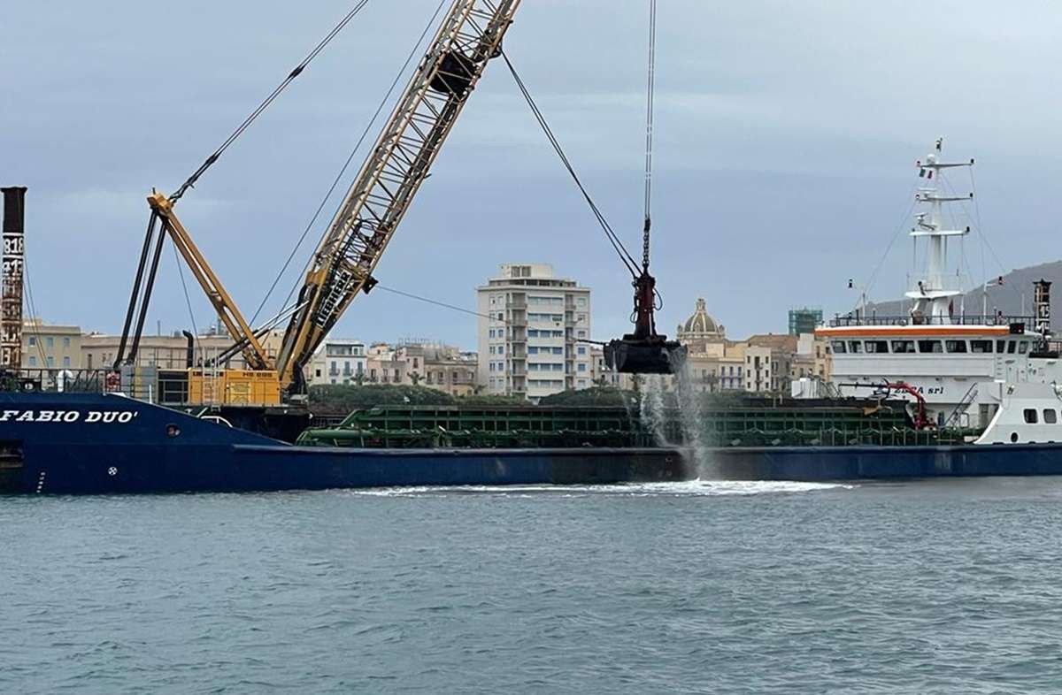 Trapani, salvataggio in mare: recuperato un 24enne greco