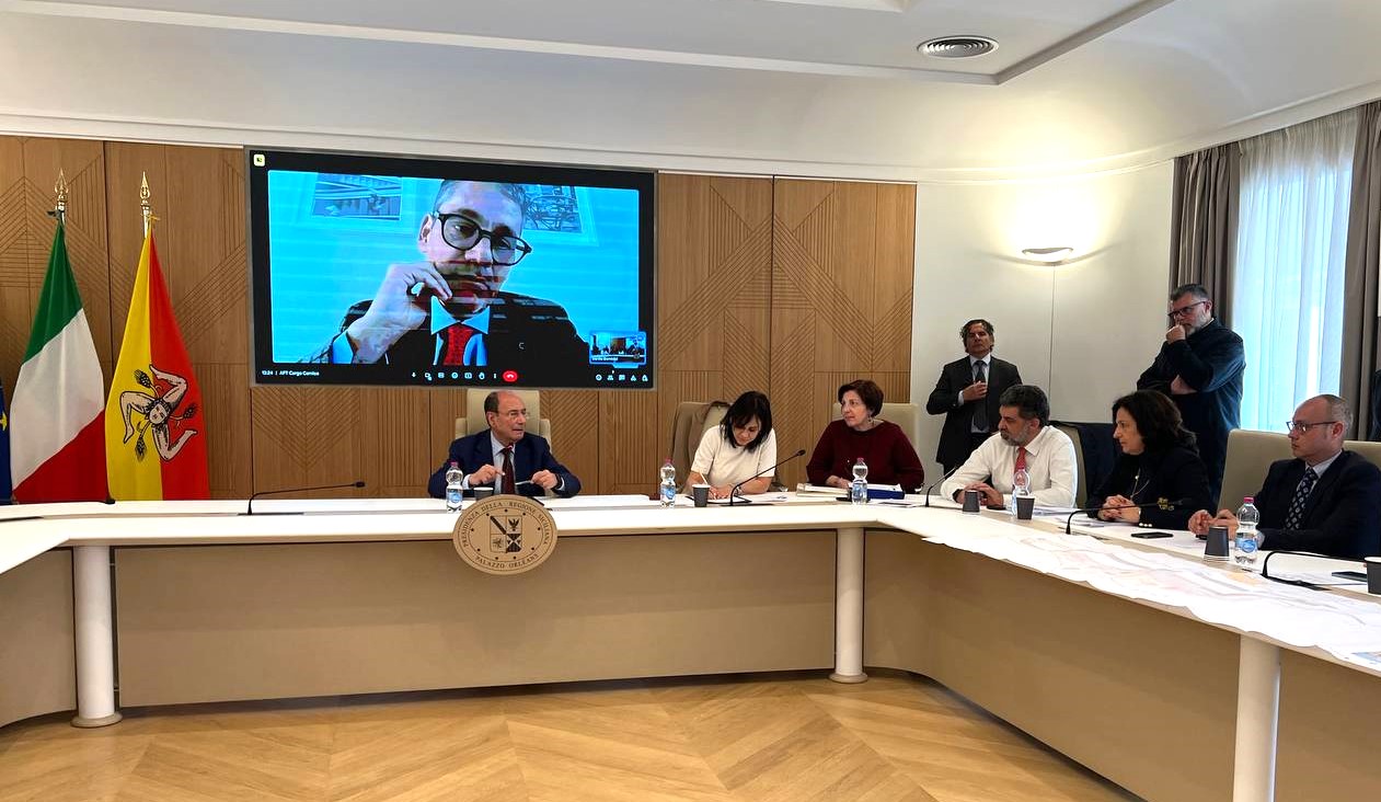 Comiso, riunione operativa a Palazzo d’Orleans per il terminal cargo