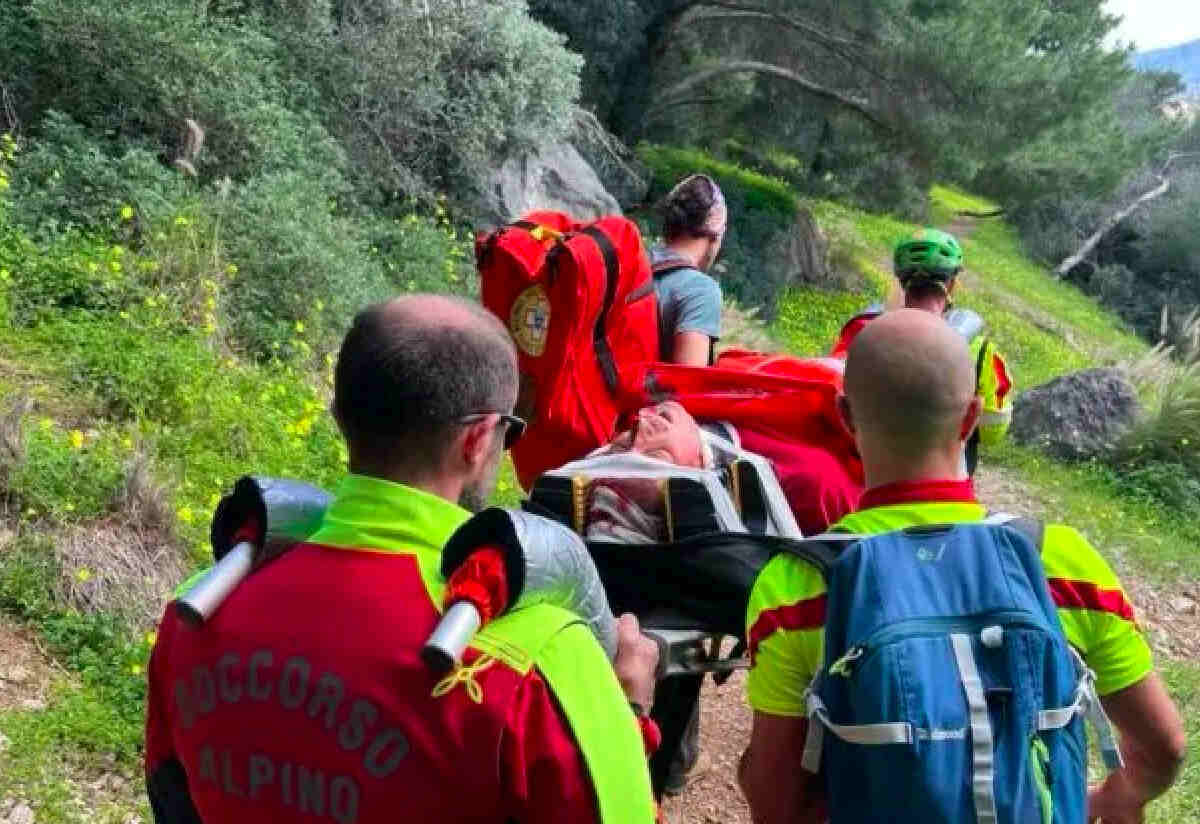 VIDEO | Monte Pellegrino, scalatore si schianta contro una parete rocciosa