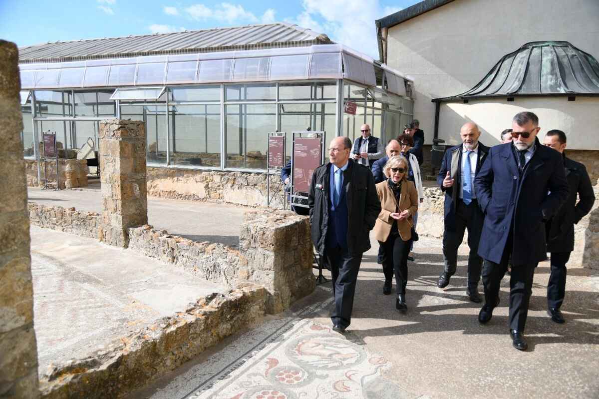 Schifani alla Villa romana del Casale: “Subito soluzione per risolvere criticità”