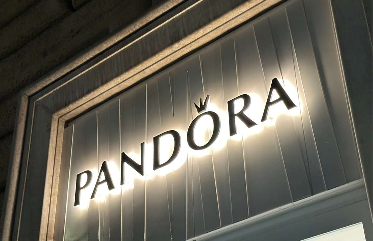 Pandora assume a Catania: ecco le posizioni aperte e come candidarsi