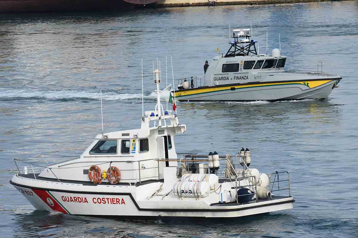 Trapani, Fiamme gialle smantellano mercato del pesce abusivo