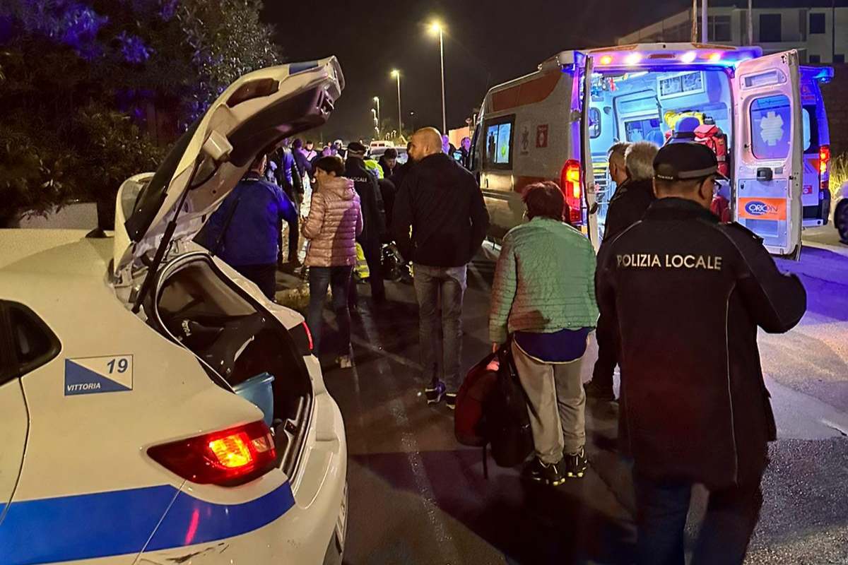 Vittoria, auto investe pedone all’uscita dal supermercato