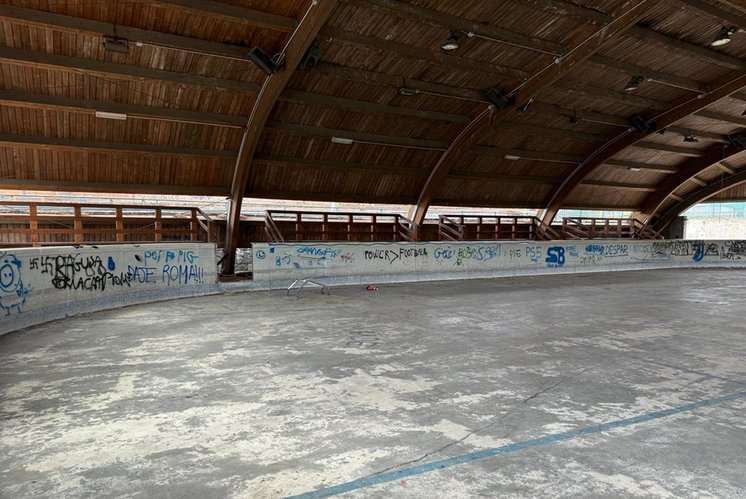 Palaghiaccio di Nicolosi, da polo attrattivo a locale abbandonato: ecco i progetti per il futuro